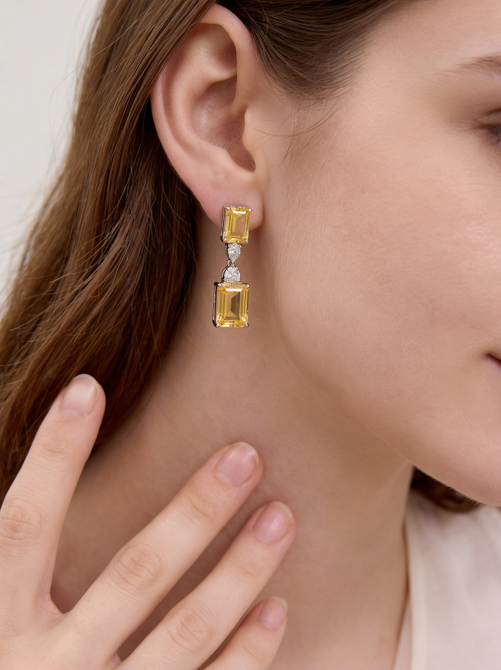 Aretes de Plata .925 con citrinos amarillos en corte radiante y topacios blancos Seducción