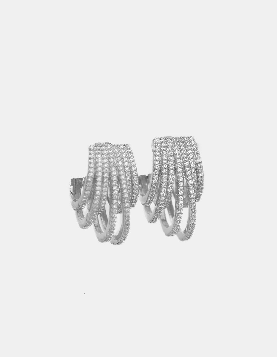 Aretes de metal noble con baño de platino en forma de aro triple con topacios blancos corte brillante Festive Style