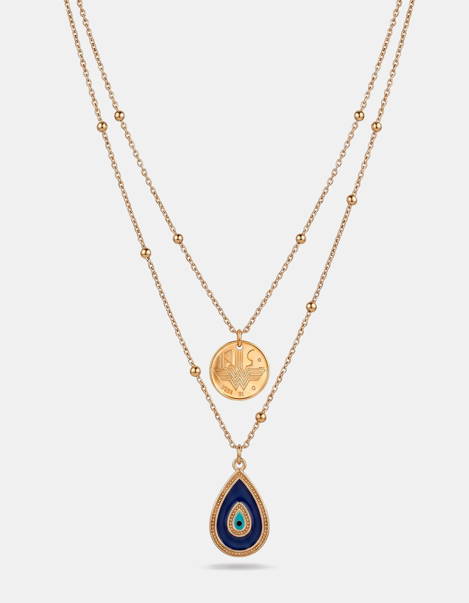 Collar Doble con Medalla Circunferencial Grabada y Dije Gota Azul Marino en Baño de Oro de 22kt