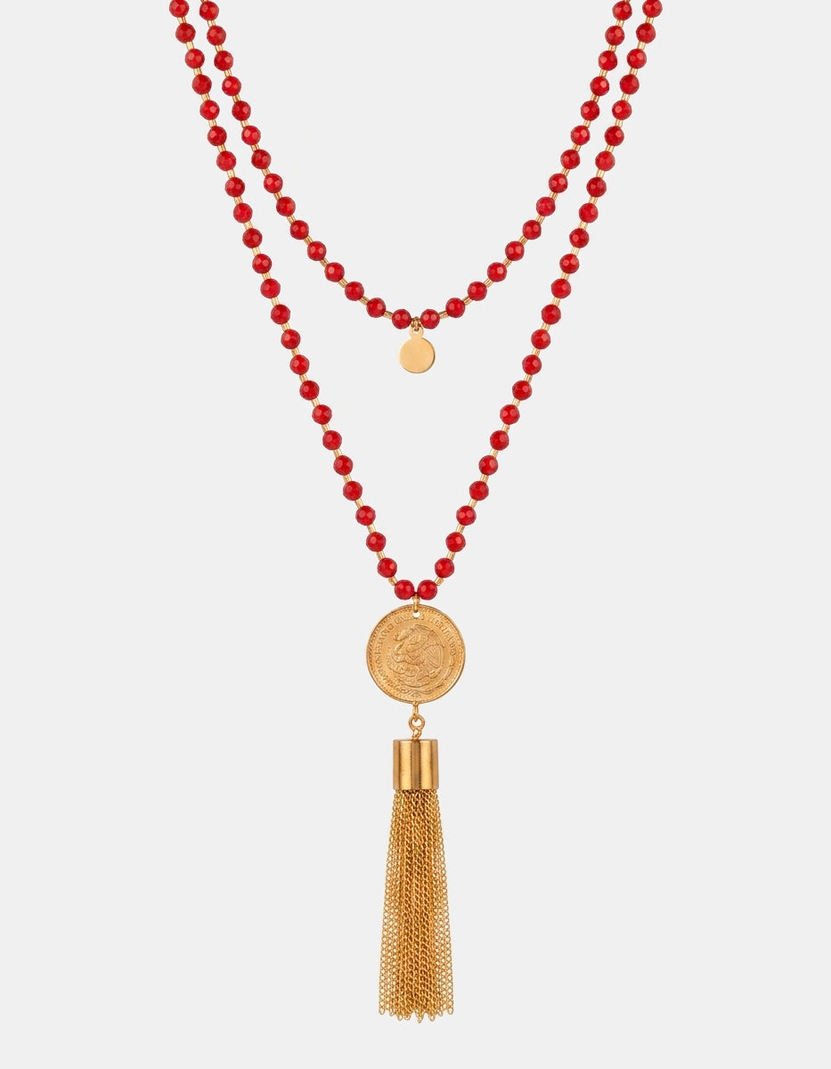 Collar en Cuentas Rojo Carmesí con Moneda Conmemorativa Águila Real y Tassel Dorado en Baño de Oro de 22kt
