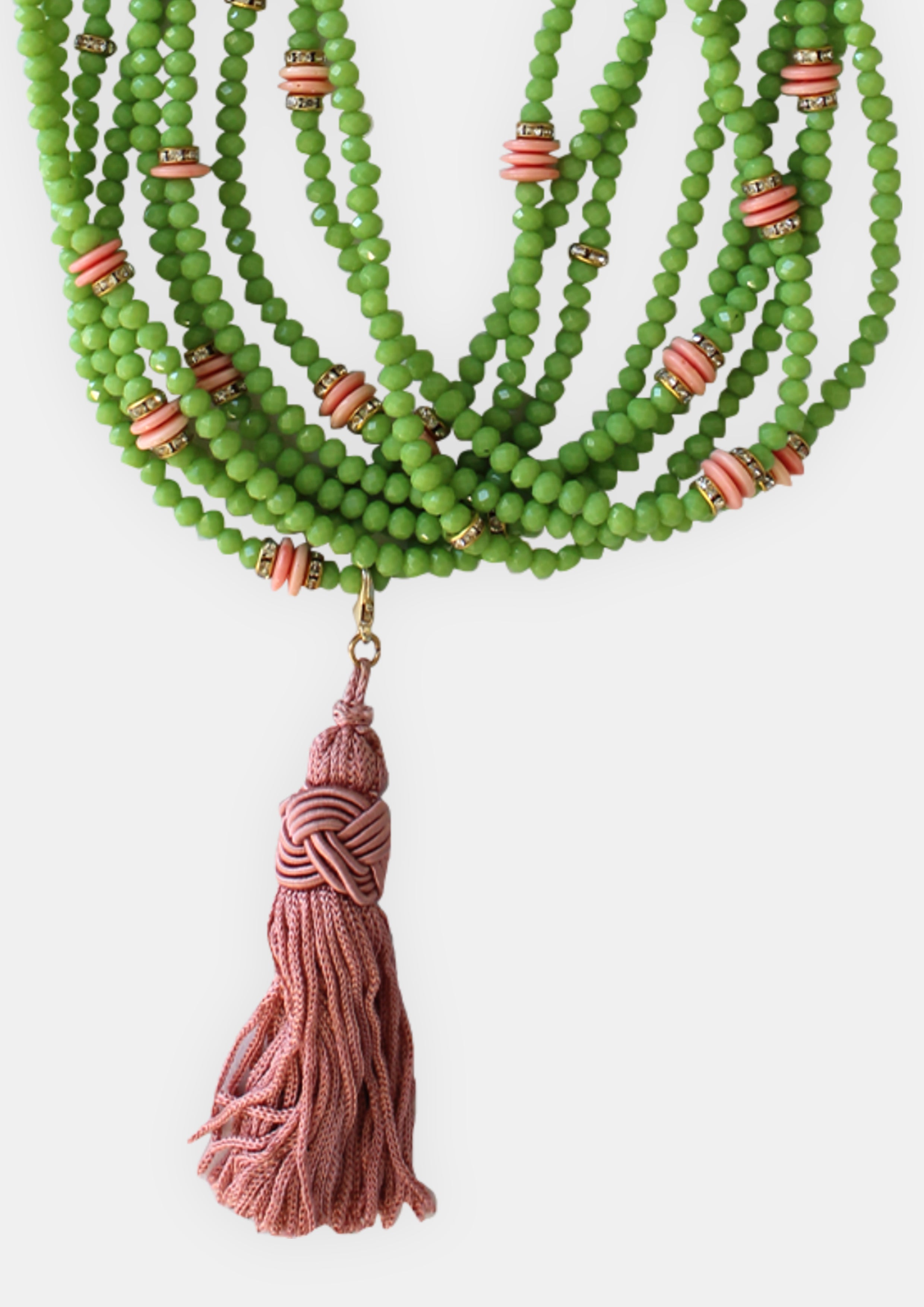 Collar Multilínea de Cristal austriaco Verde Manzana con Acentos Coral y Dije de Borla