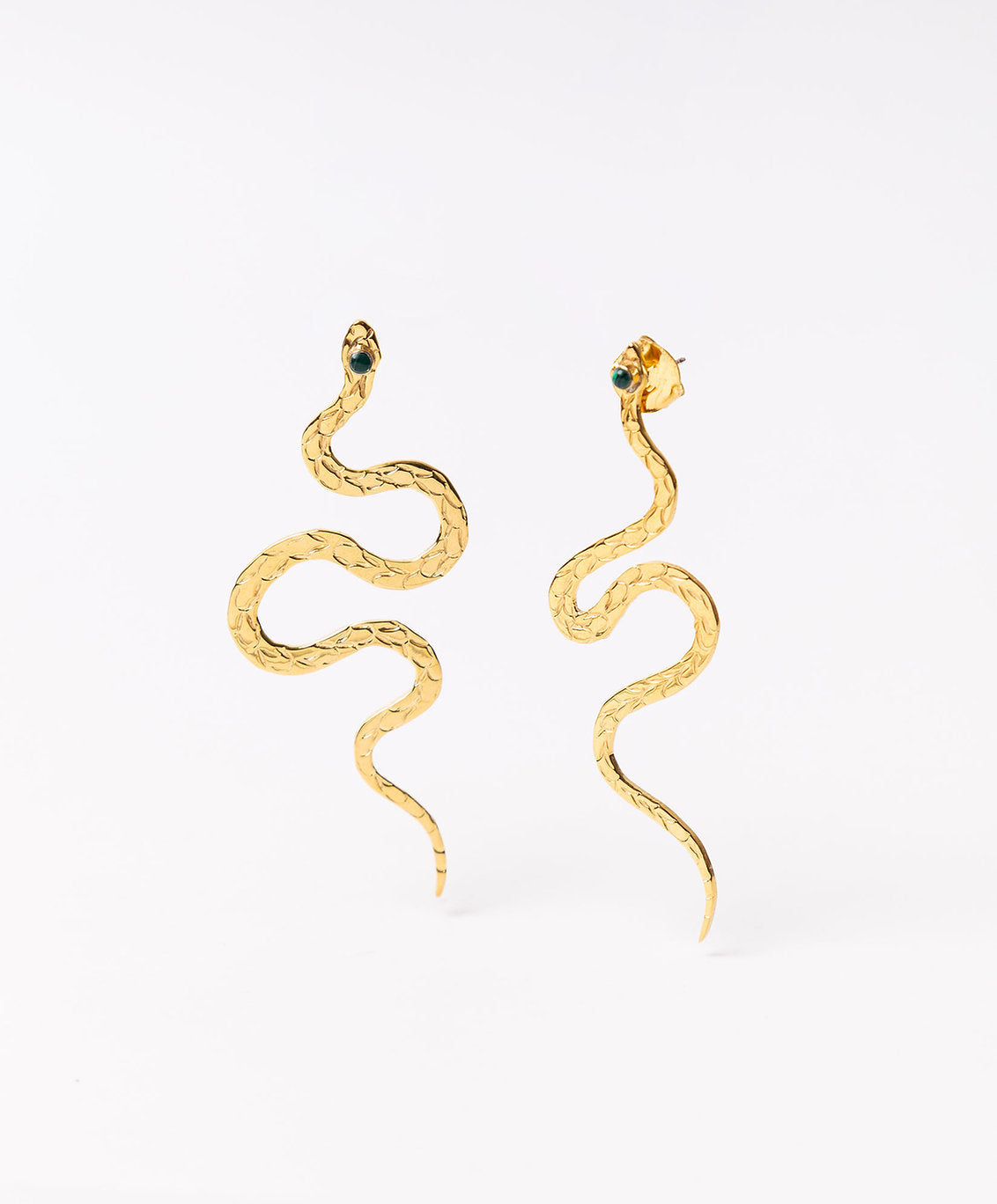 Aretes con forma de serpiente martelinada Poison