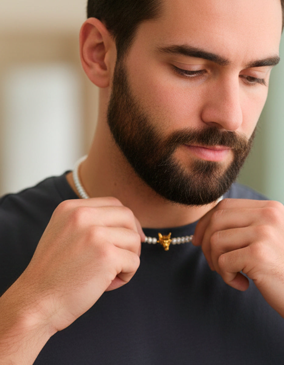 Collar Vermeil oro 22 kt con perla mabe y dije de xoloitzcuintle Nordic