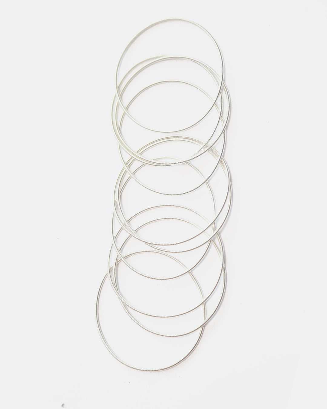 Pulseras en Silver-Filled en baño de Rodio de Acabado Liso y Texturizado