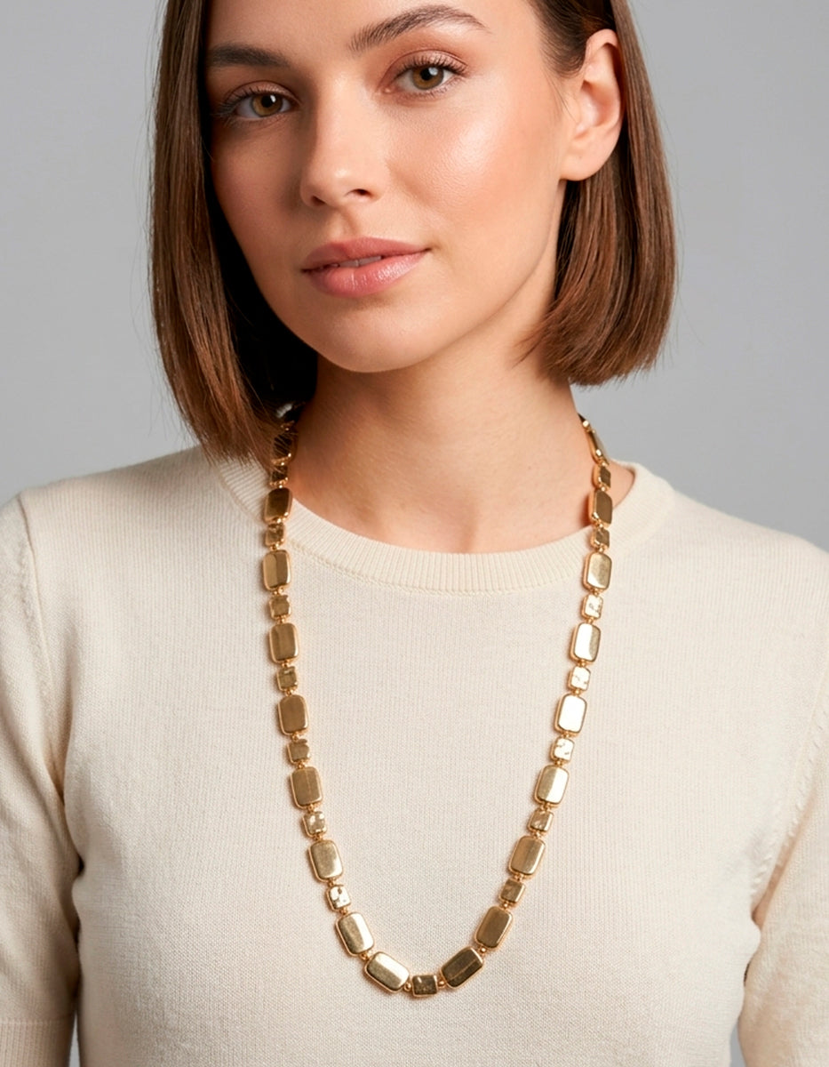Collar de oro laminado 22k en forma de rectángulo Golden Chic