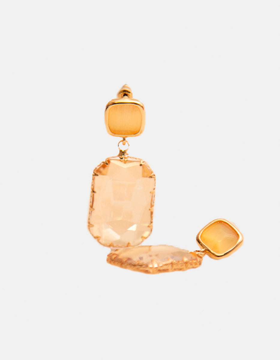 Aretes en bronce con baño vermeil 22 kt y doble espinolita tono café claro Marquesa