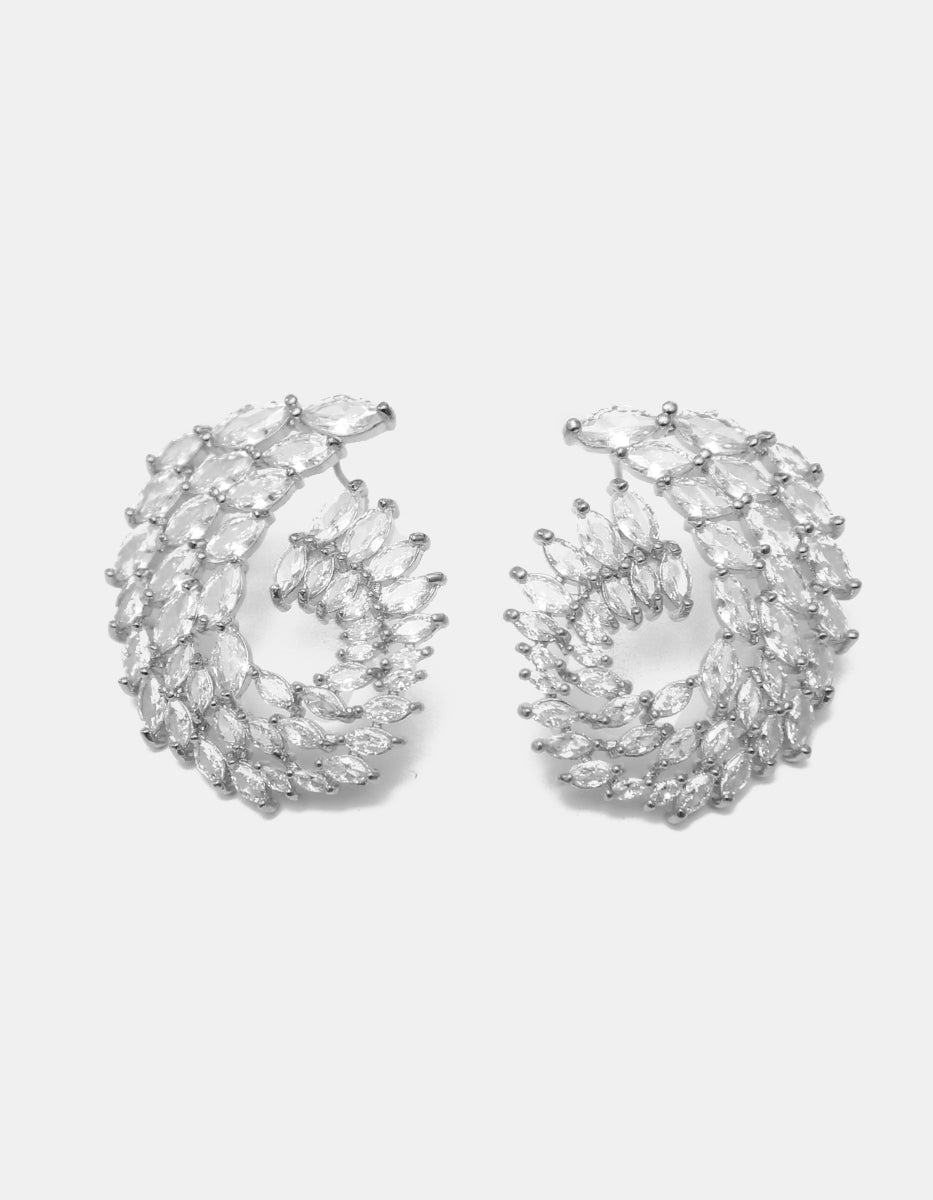 Aretes en espiral en baño de Platino con hileras de topacios blancos en corte marquesa Festive Style
