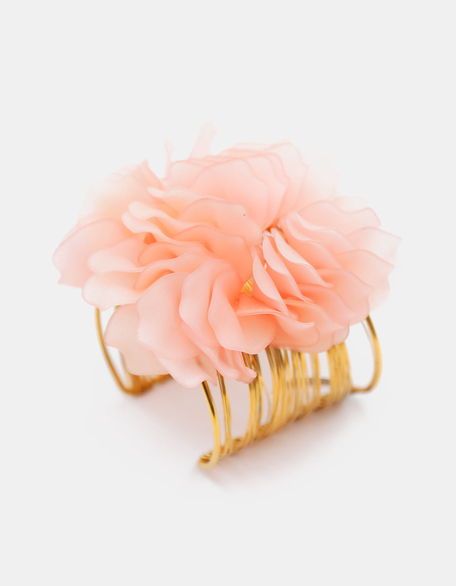 Brazalete multifilar con baño de oro de 22kt y flores de acrilico Rosa Salmón
