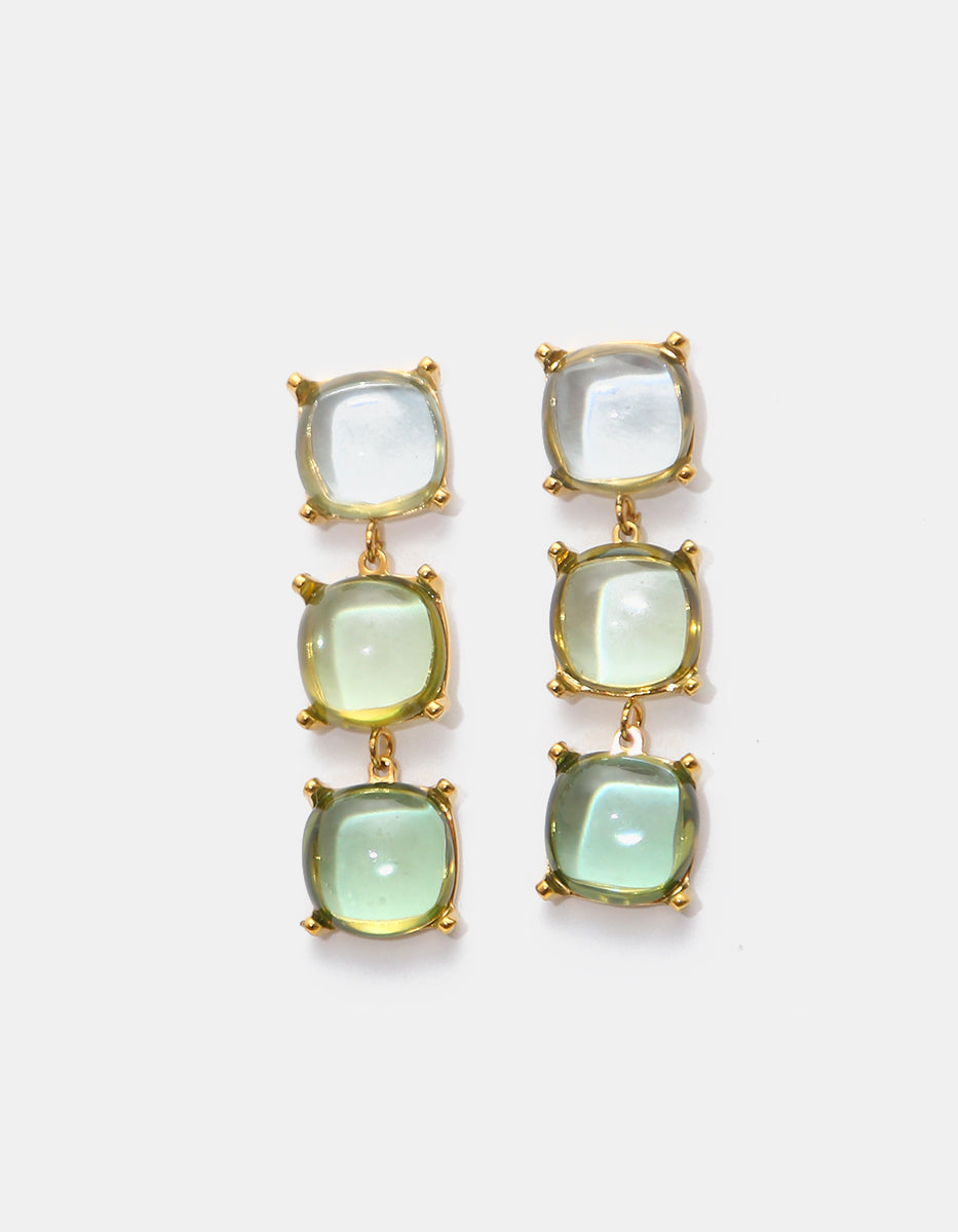 Aretes articulados de tres cristales corte cojín en degradé verde y baño de oro de 22kt