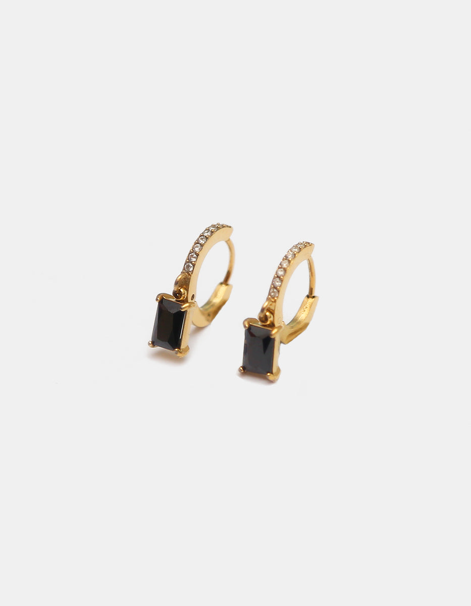 Arracadas de bronce en baño de oro de 22kt con ágata negra corte esmeralda y topacios blancos Festive Style