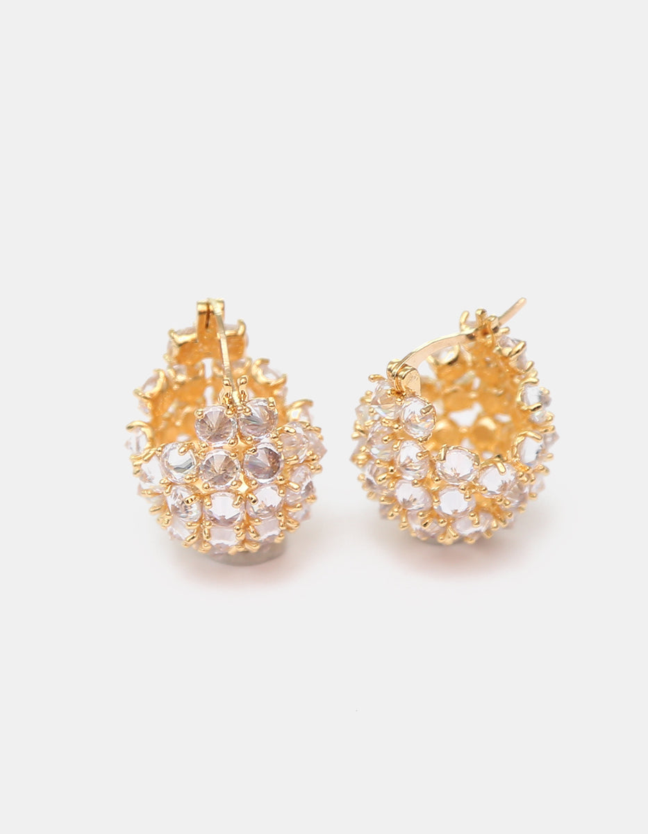 Arracadas domo esférico en bronce con baño de oro de 22kt con racimo de topacios blancos Festive Style