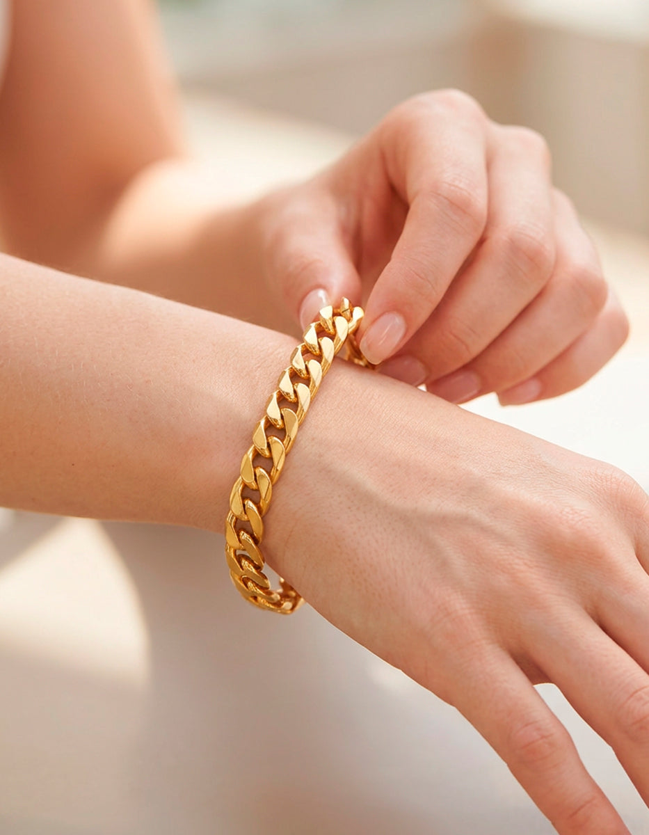 Pulsera de eslabones dorados laminados 22k