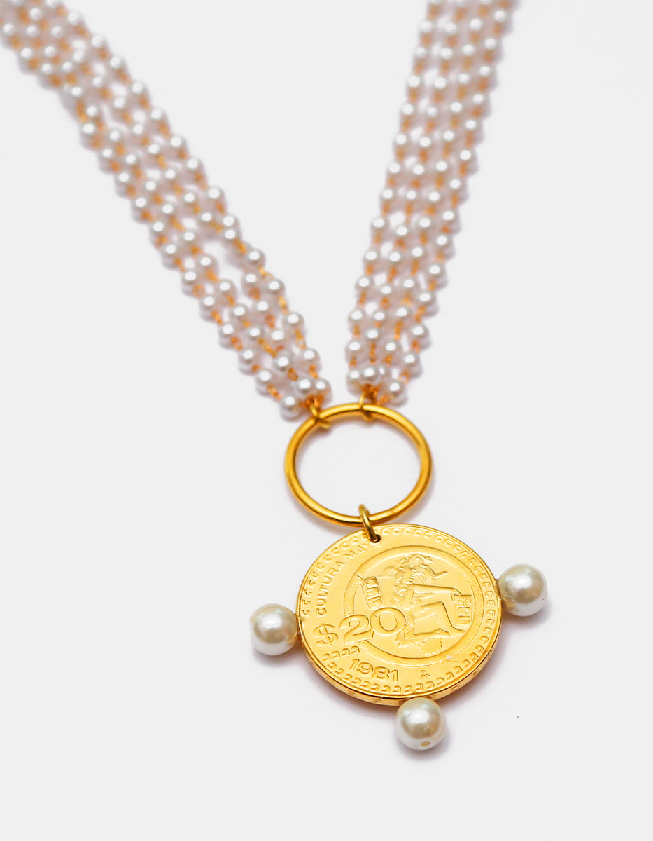 Collar de Perlas Mabe Tejidas con Moneda Cultura Maya 20 Pesos en Baño de Oro de 22kt