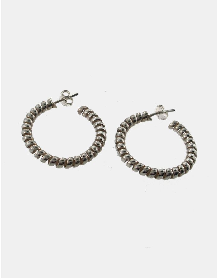 ARETES BY DANIEL