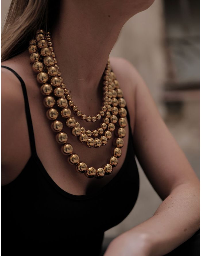 COLLAR UNIVERSE