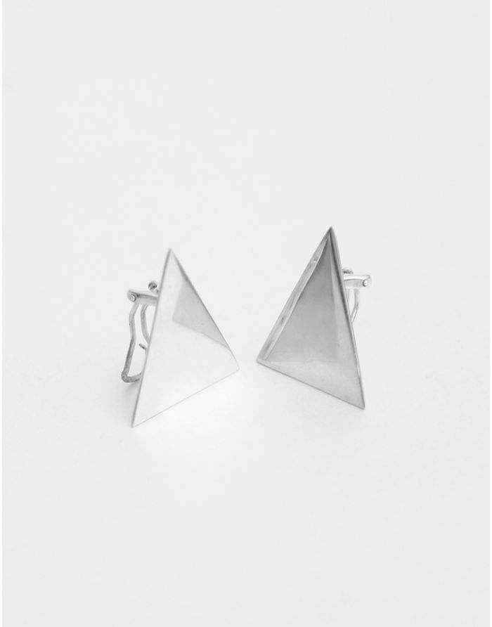 ARETES BY DANIEL