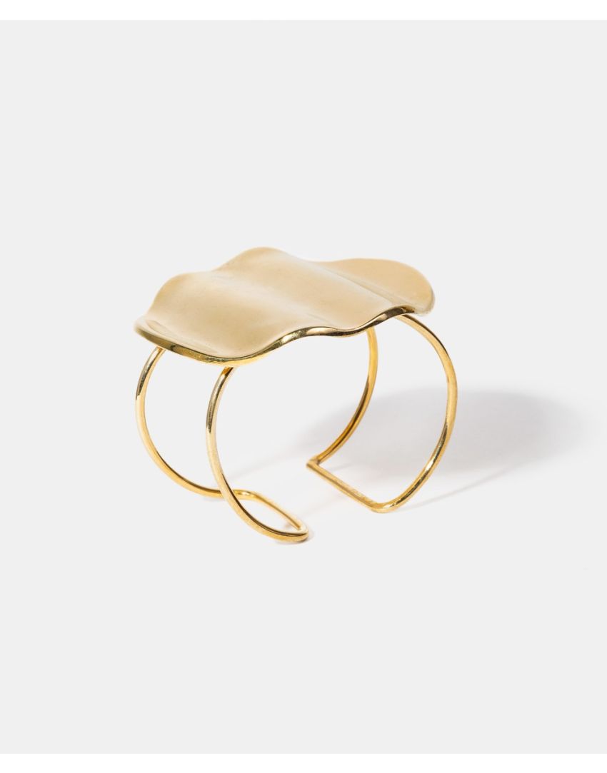 Brazalete con Placa de Forma Orgánica 