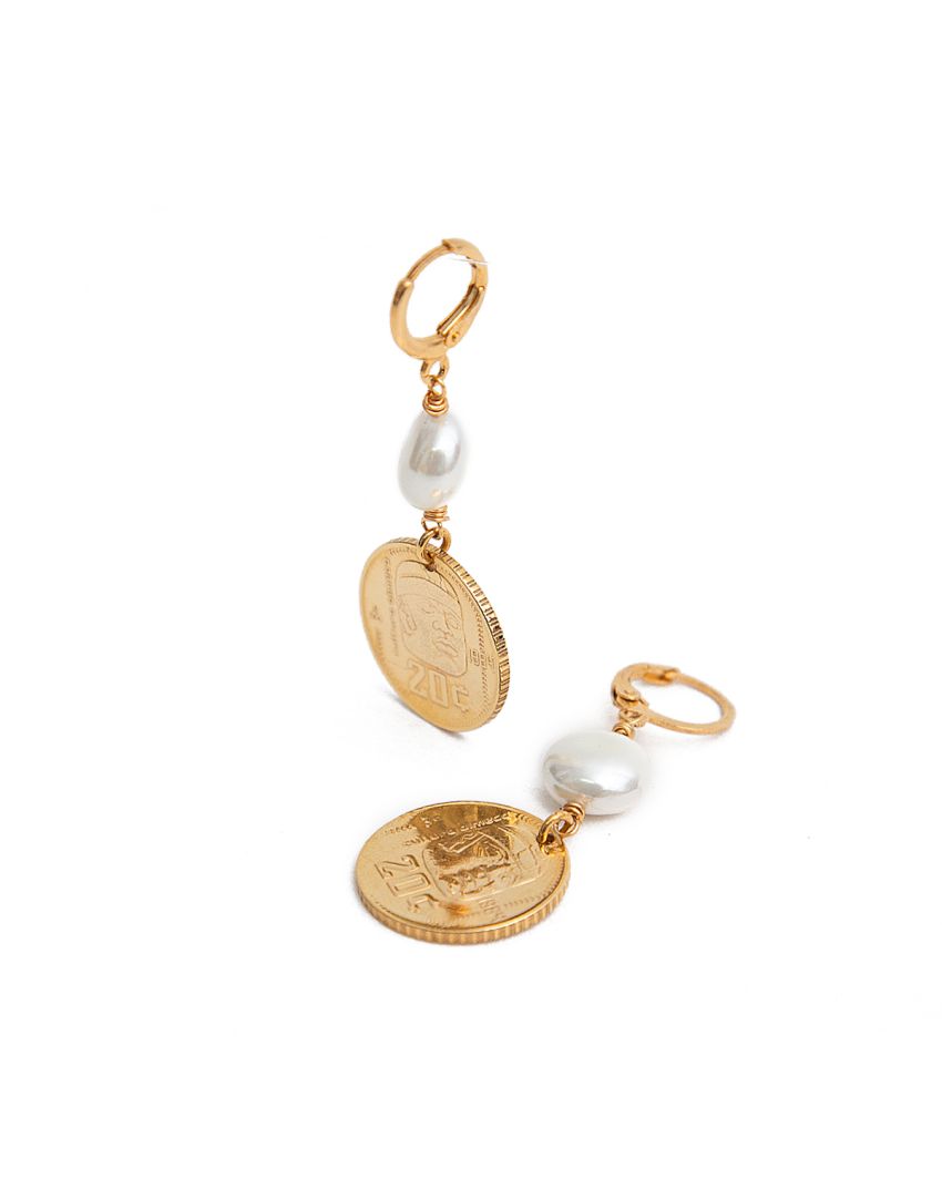 Aretes con moneda y perla